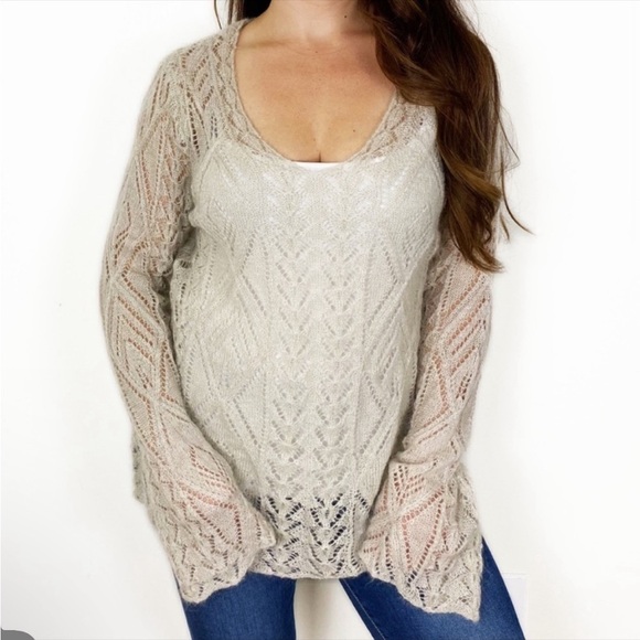 CABI #702 Open Weave Mohair Blend Knit Sweater Boho Bohemian Bell Sleeves M - Picture 1 of 8